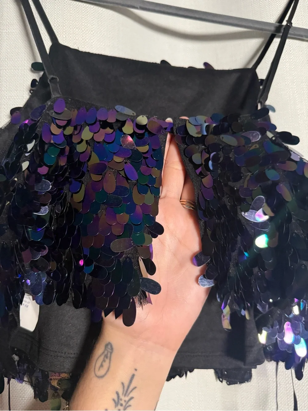 Forever 21 Black Sequin Cami Crop Top Size Small